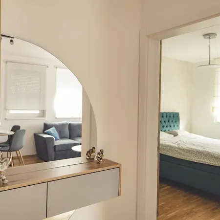 Апартаменты River