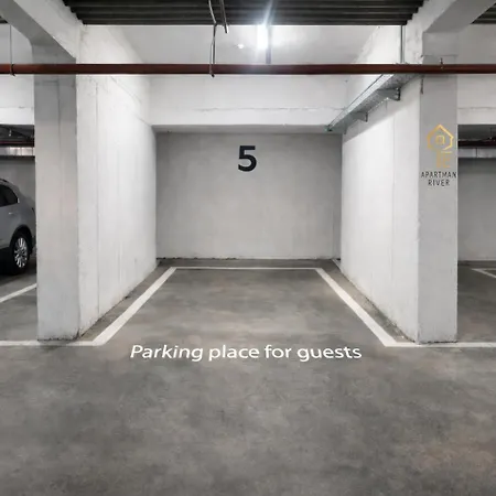 River Appartamento *